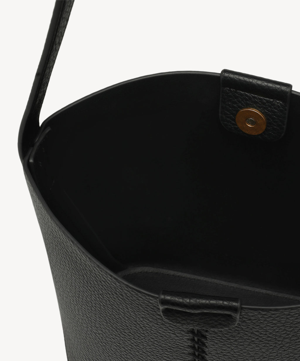 Unisex shoulder bag